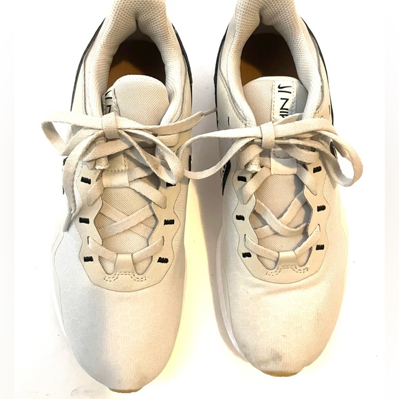 Nike leopard print sneakers. Size 7.5. - Picture 2 of 9